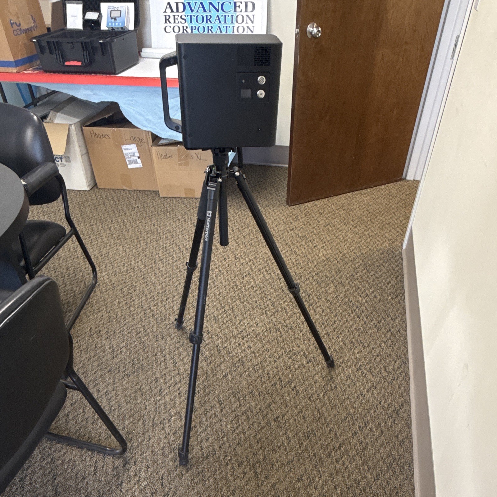 Matterport MC250 3D Scanner Camera Kit w/ Case, LED Light, Tripod, Cables gallery