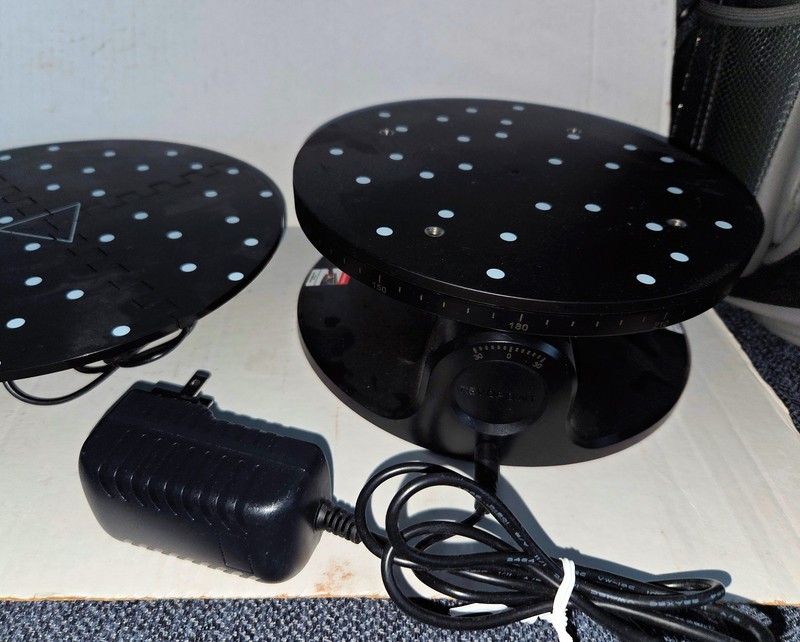 RevoPoint Mini 3D Scanner, Dual Axis Turn table, Barely used gallery