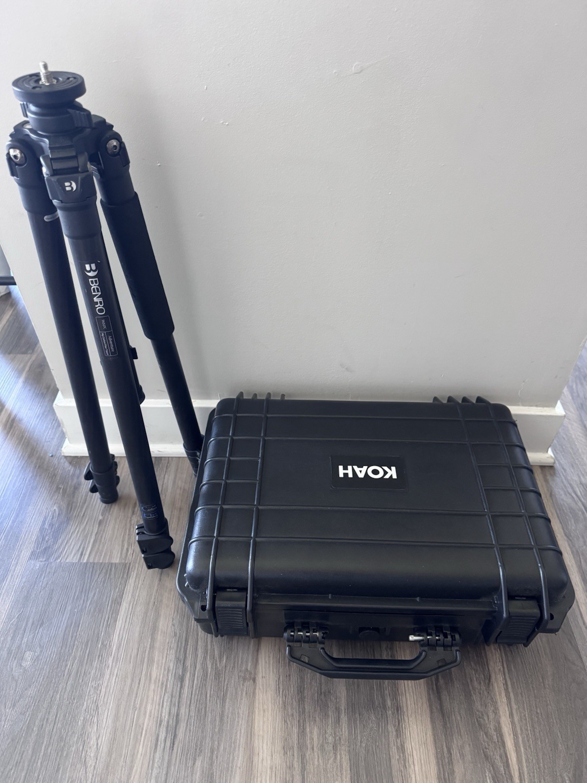 Matterport MC250 3D Camera/Scanner Kit w/ Hard Case, Benro Tripod, Cables gallery