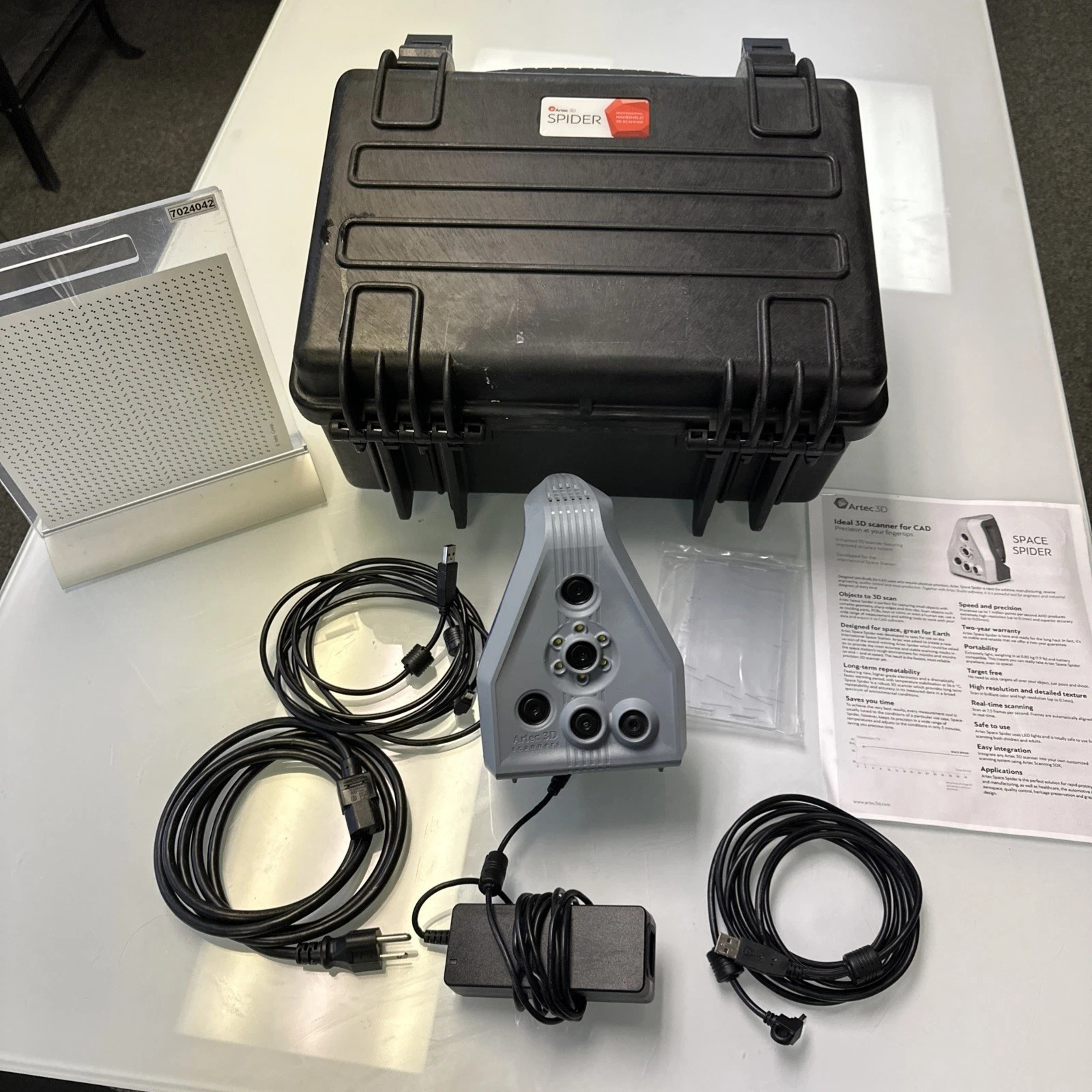 Artec EVA-S 3D Scanner Space Spider + Calibration Plate & Warranty gallery