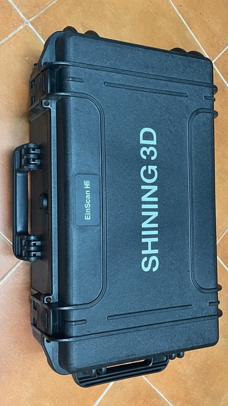 SHINING (EinScan H2) Hybrid LED & Infrared Light Handheld Color gallery