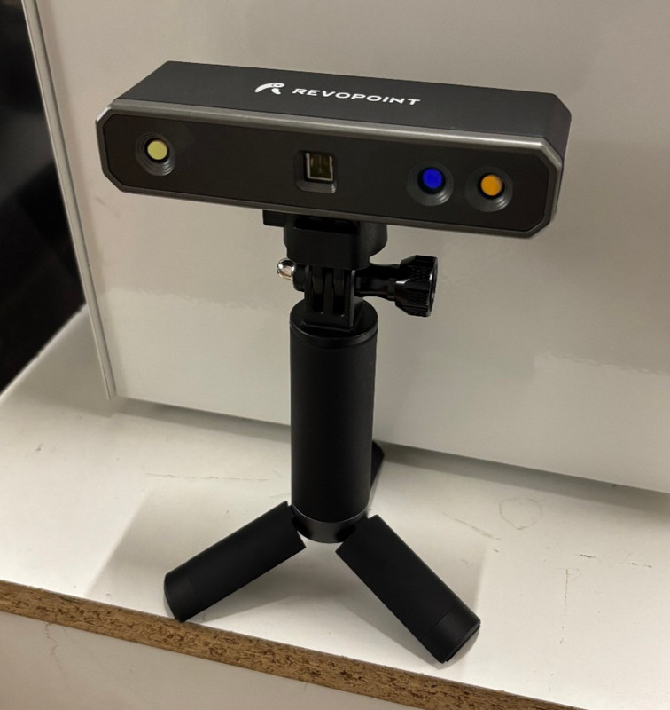 Revopoint MINI 3D Scanner with Rotary Base + Dual-Axis Turntable II gallery