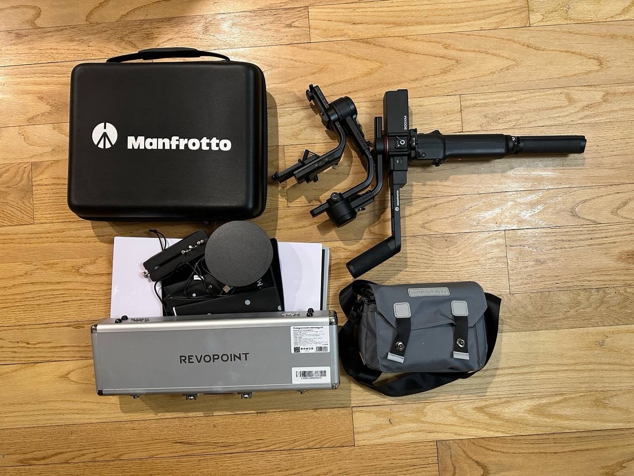 Revopoint 3D Scanner Kit w/ Turntable & Handheld Stabilizer – Complete Set gallery