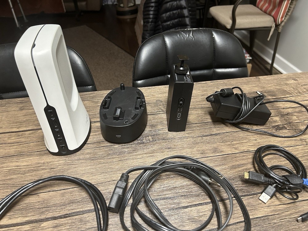 Sling, studio
