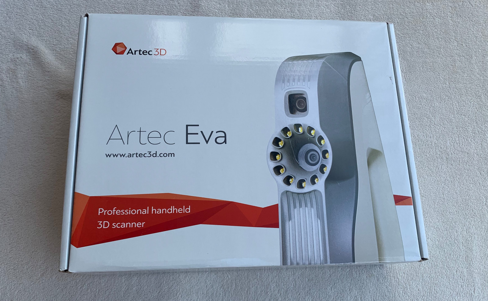 Artec EVA-M 3D Handheld Scanner in original box gallery