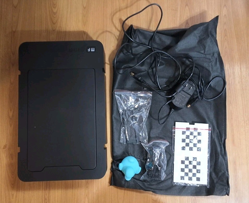 Matter and Form 3D Scanner V2 MFS1V2 Used Works Great gallery