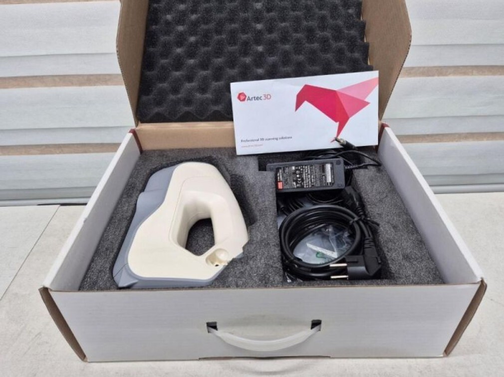 Artec 3D Eva-M Handheld 3D Scanner [#B250429] gallery