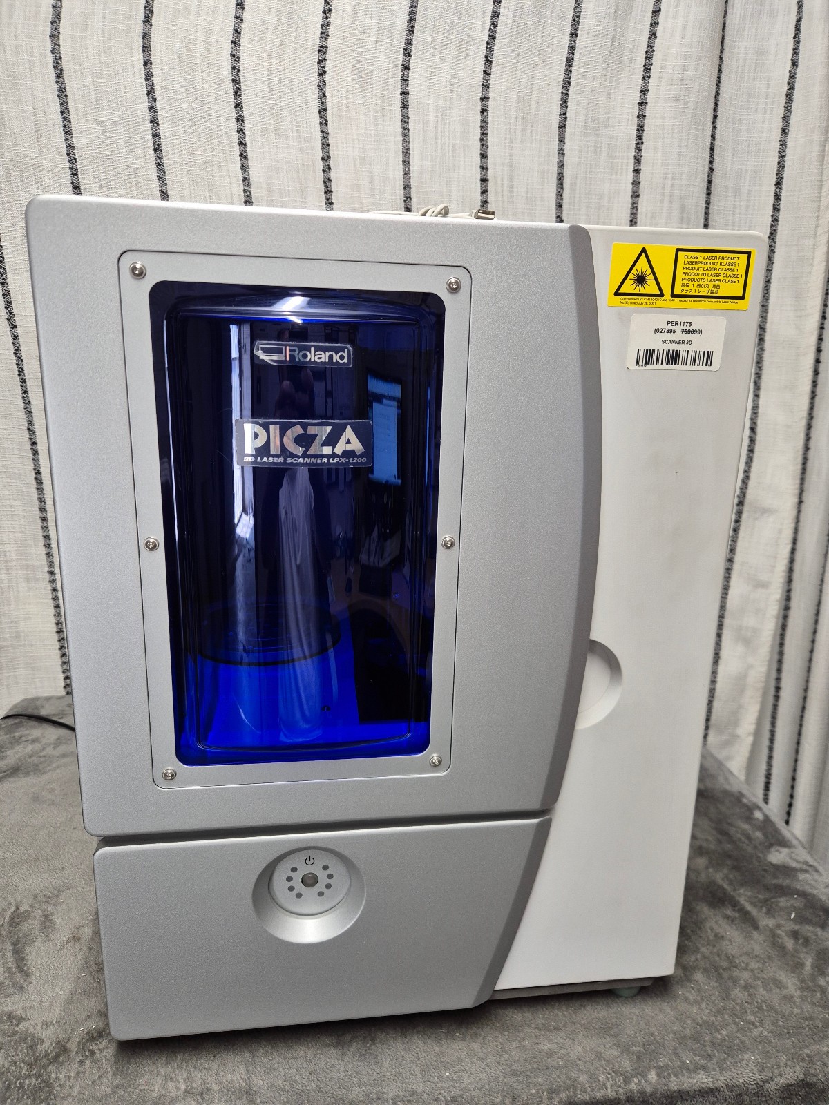 ROLAND LPX-1200 PICZA 3D Laser Scanner gallery