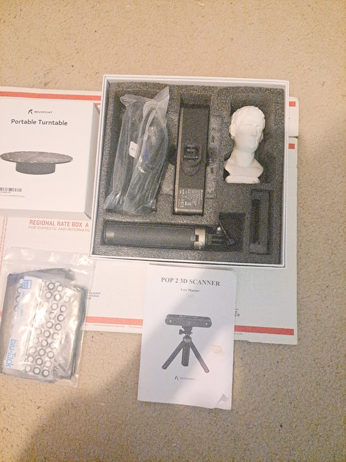 Revopoint POP 2 Handheld 3D Scanner And Turntable – Excellent Condition! gallery