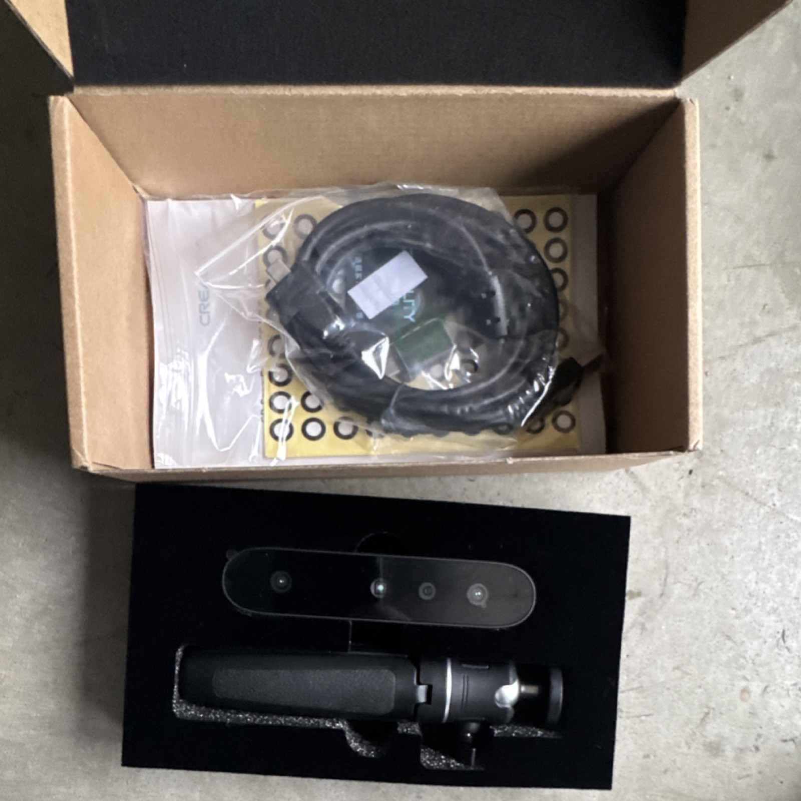 Creality CR-Scan Ferret SE Handheld 3D Scanner w/ Cable (In Box) gallery