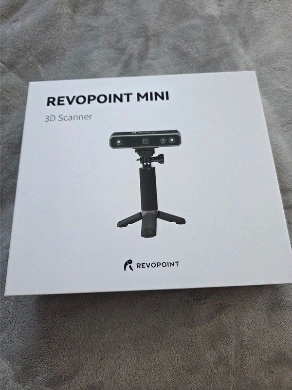 Revopoint MINI 3D Handheld Scanner with Dual-Axis Turntable gallery