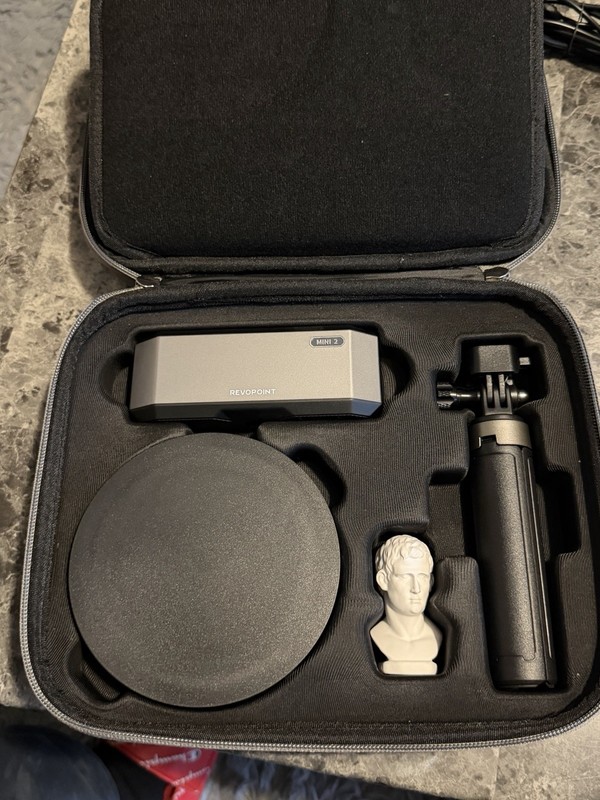 Revopoint MINI 2 Handheld 3D Scanner Kit Advanced Edition gallery