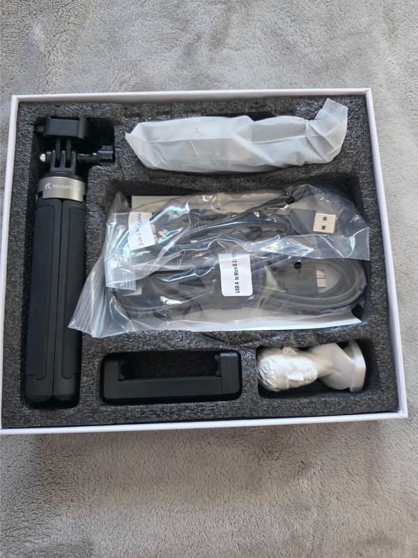 Revopoint MINI 3D Handheld Scanner with Dual-Axis Turntable gallery