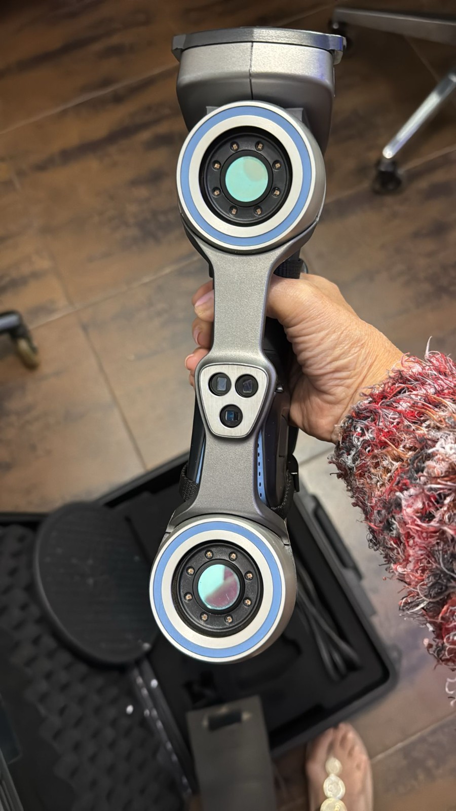 Creaform HandyScan 700 Portable Metrology-Grade 3D Scanner gallery