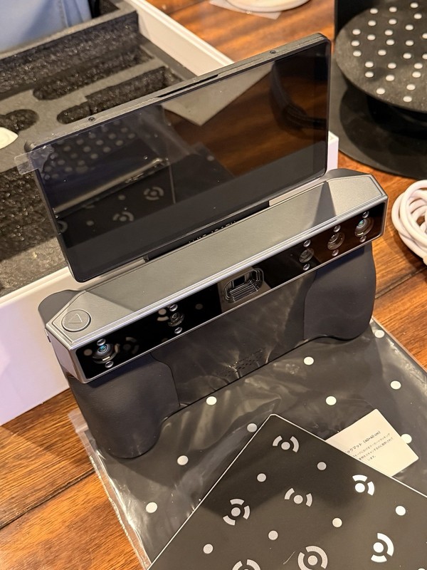 Revopoint MIRACO 3D Handheld Scanner + 3D Printed Turn Table Station! gallery