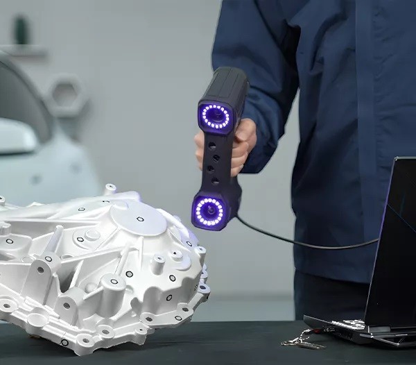 Black Box Sharp EXTR 22 MAX Handheld 3D Scanner gallery