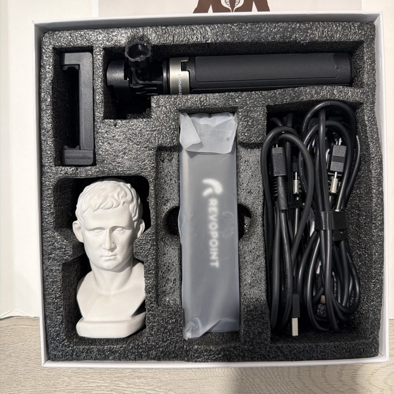 Revopoint Pop 2 3D Scanner gallery