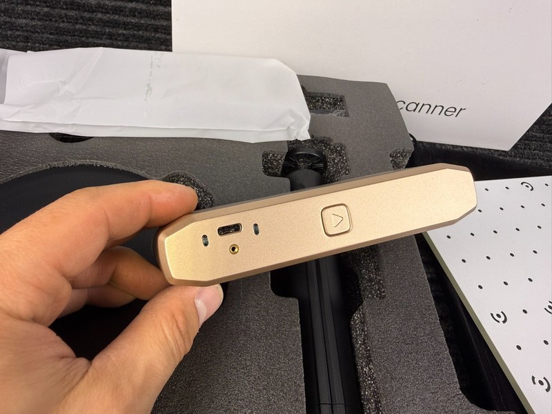 Revopoint INSPIRE 2 Standard Edition 3D Scanner Handheld Outdoor Laser Scanner gallery