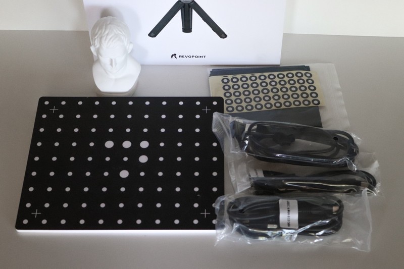 Revopoint POP 2 3D Scanner 0.05mm Precision Standard Kit gallery