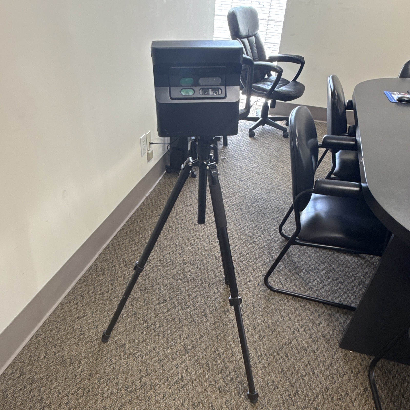 Matterport MC250 3D Scanner Camera Kit w/ Case, LED Light, Tripod, Cables gallery