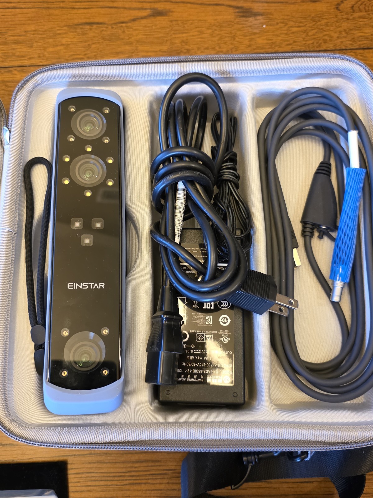 Shining3D Einstar Handheld Color 3D Scanner Pre Owned gallery
