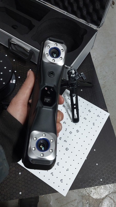 Revopoint MetroX 3D Laser Scanner For CAD0.01mm Blue Multiple-line Handheld Scan gallery