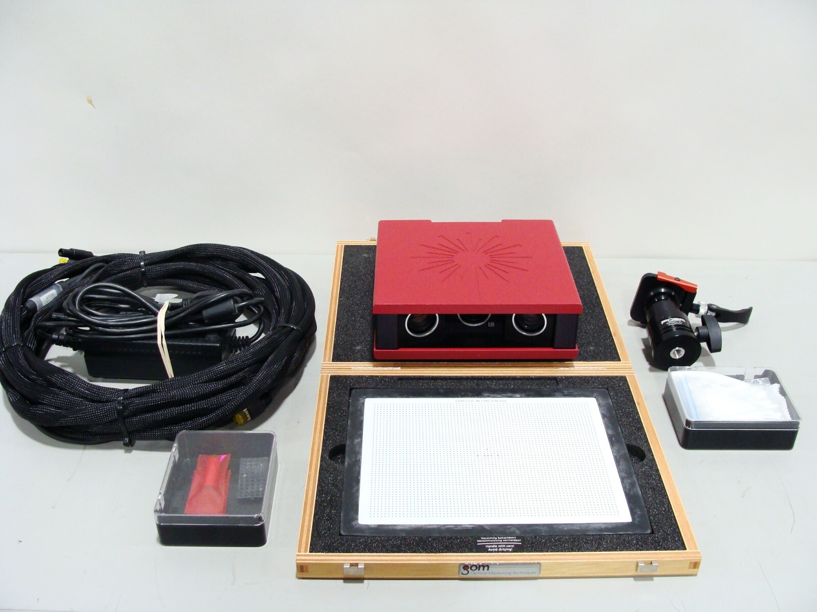 GOM Atos Core 135 Metrology 3D Scanner W/ Calibration Panel & Case - NO SOFTWARE gallery
