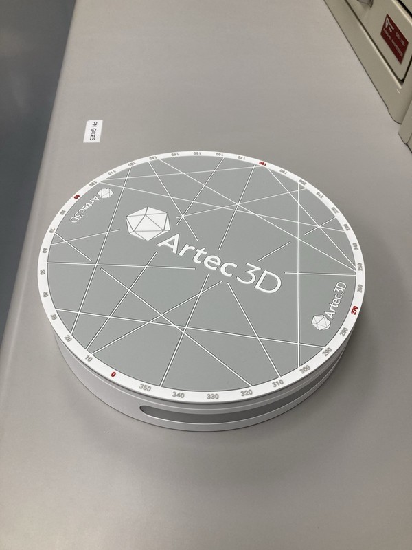 Artec Space Spider 3D Scanner, Professional Grade Accuracy w/ Turn Table gallery