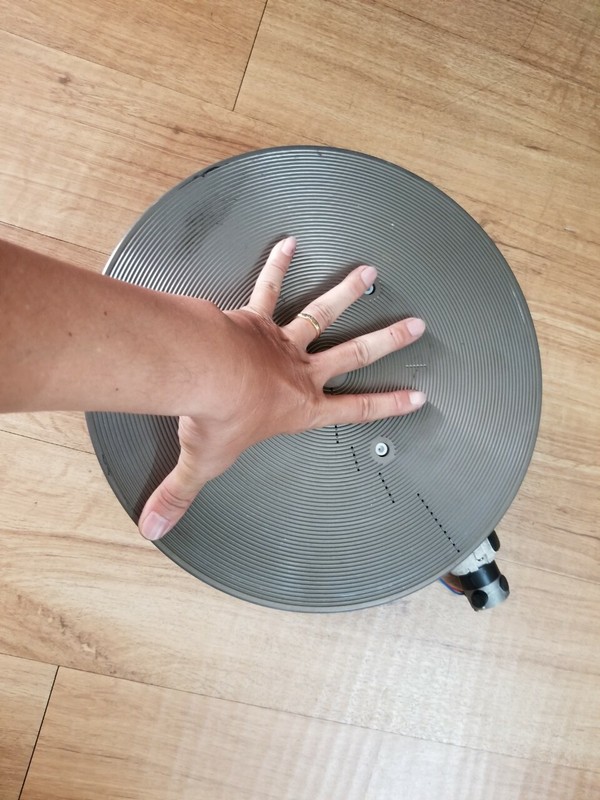 LARGE 31cm TURNTABLE with vacumm table gallery